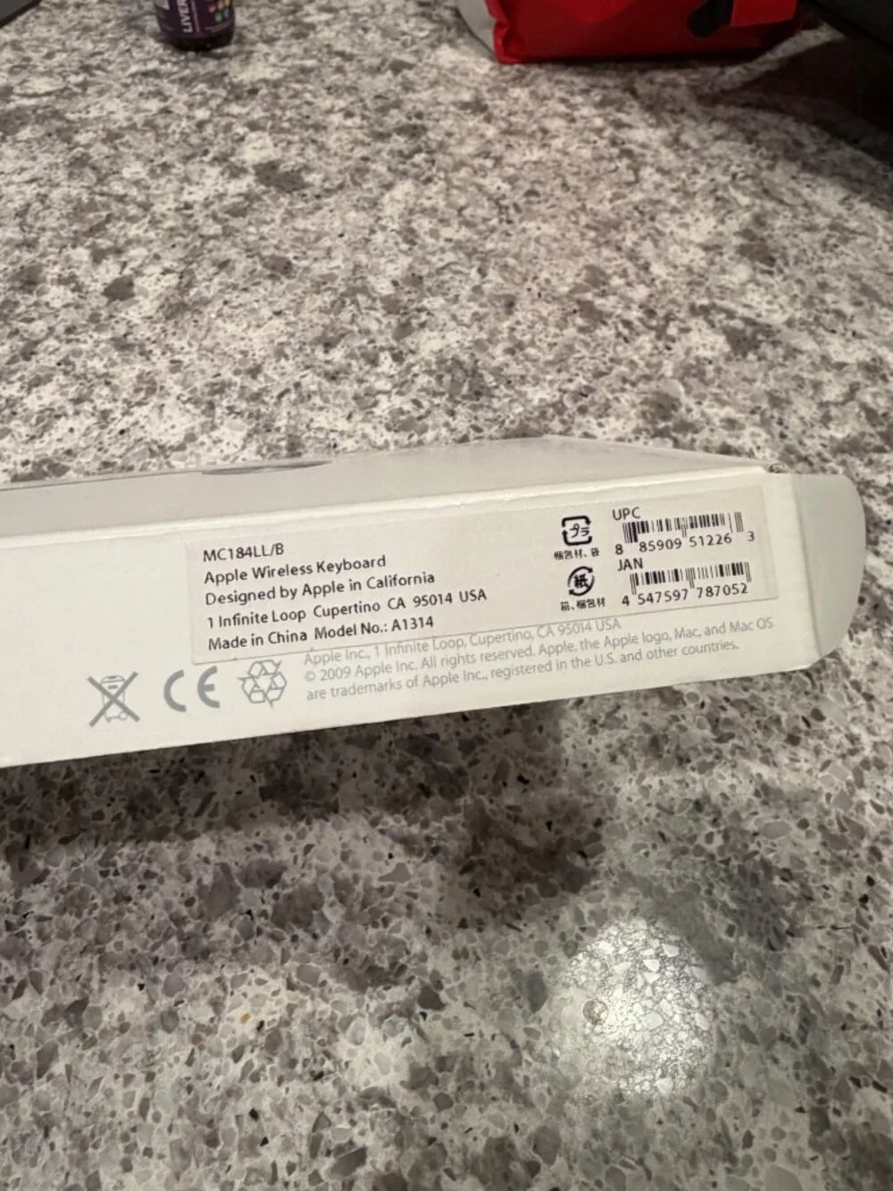 Apple Wireless Keyboard Model A1314 Bluetooth Compact White Aluminum Vintage 200